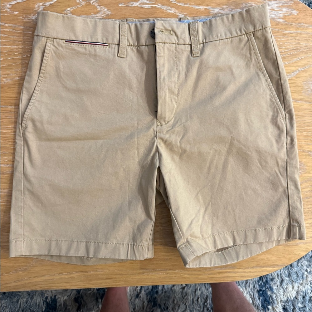 Tommy Hilfiger Men's Khaki Flat Front Shorts